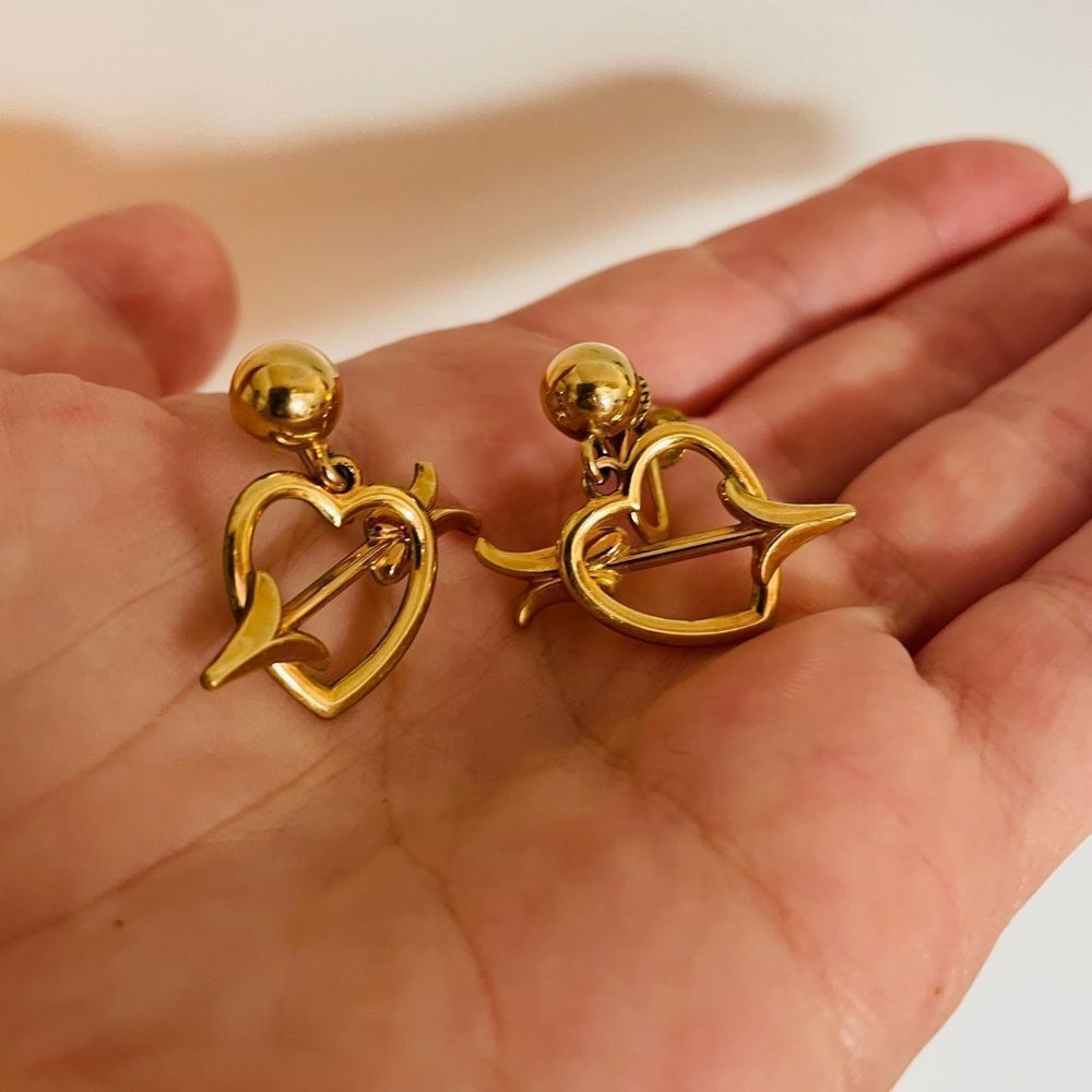 Vintage Gold Plate Heart Shaped Screw Back Earrings - Picture 3 of 5
